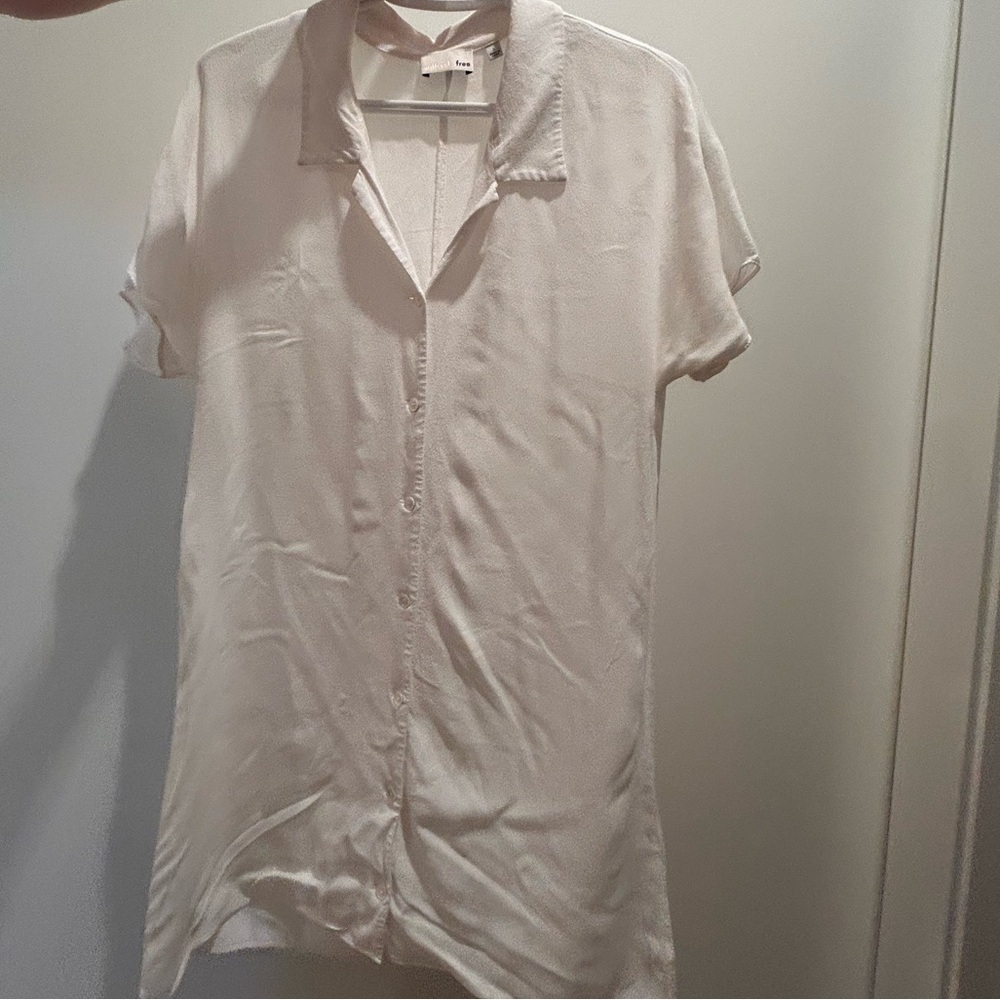 White Short Sleeve Button-Up Dress (it’s giving linen Italian getaway)